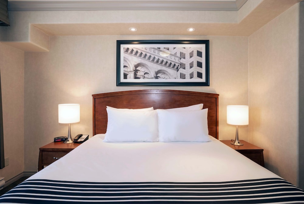 Sandman Hotel & Suites Winnipeg Airport 15/56