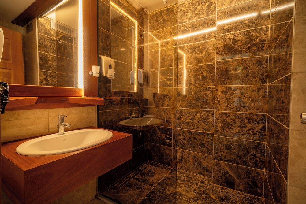 Grand Hotel Azmakhan Spa & Wellness 50/50