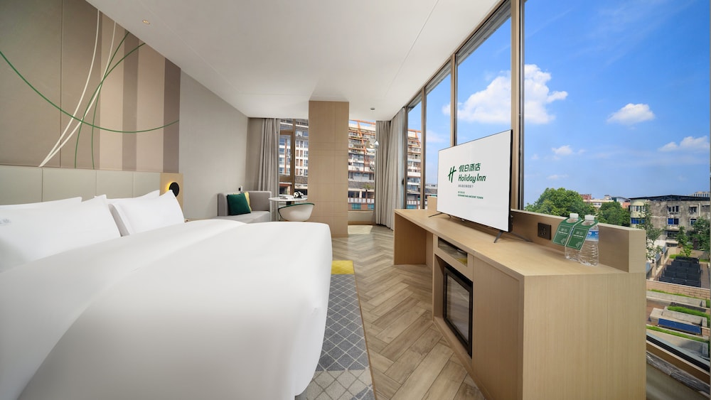Holiday Inn Dujiangyan Ancient Town 14/50