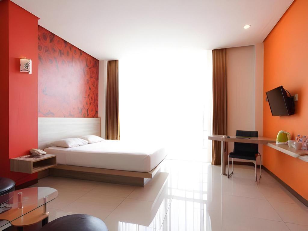 Puri Perdana Hotel & Convention Hall 13/57