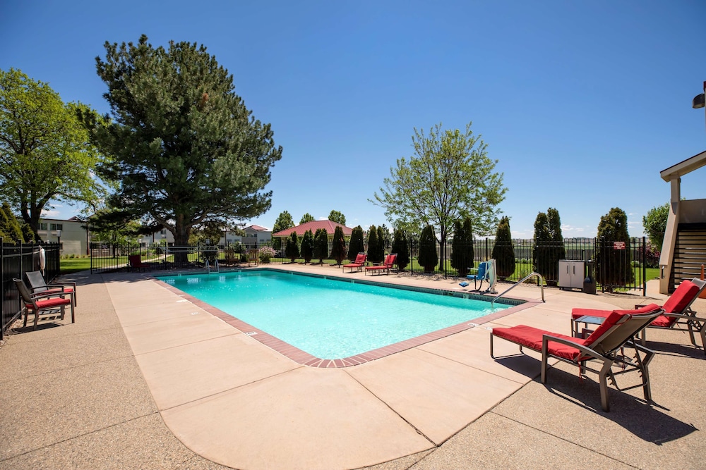 Best Western Plus Loveland Inn 24/56