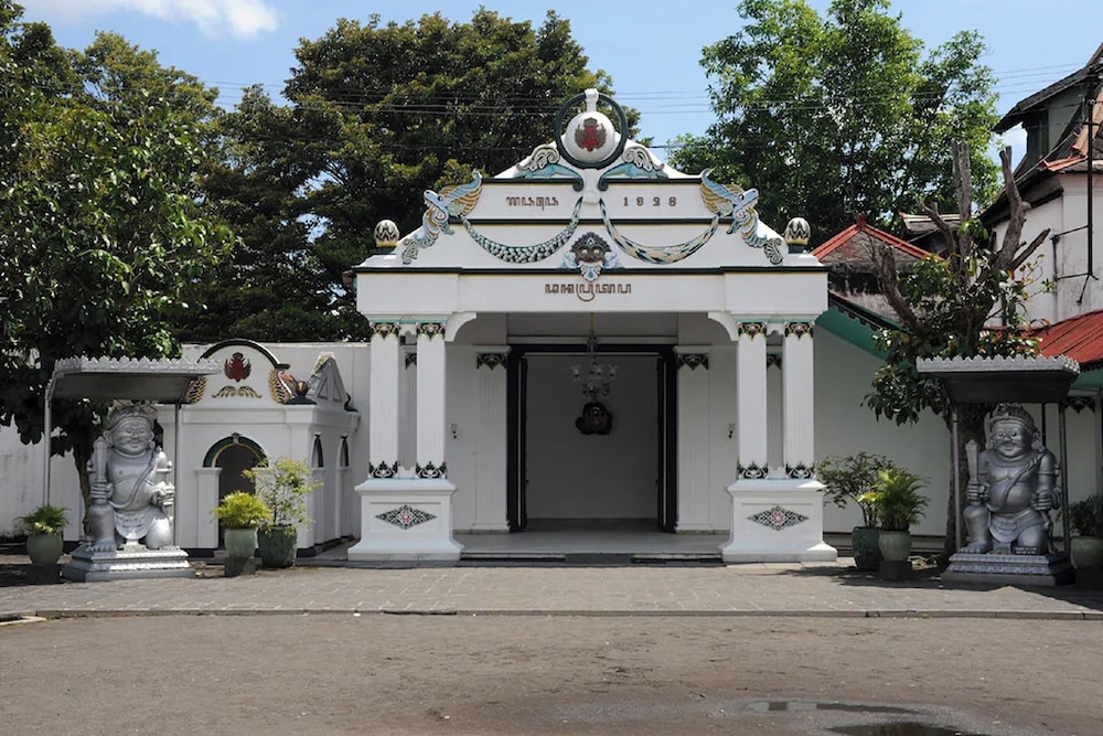 Hotel Monica Jogja 31/37