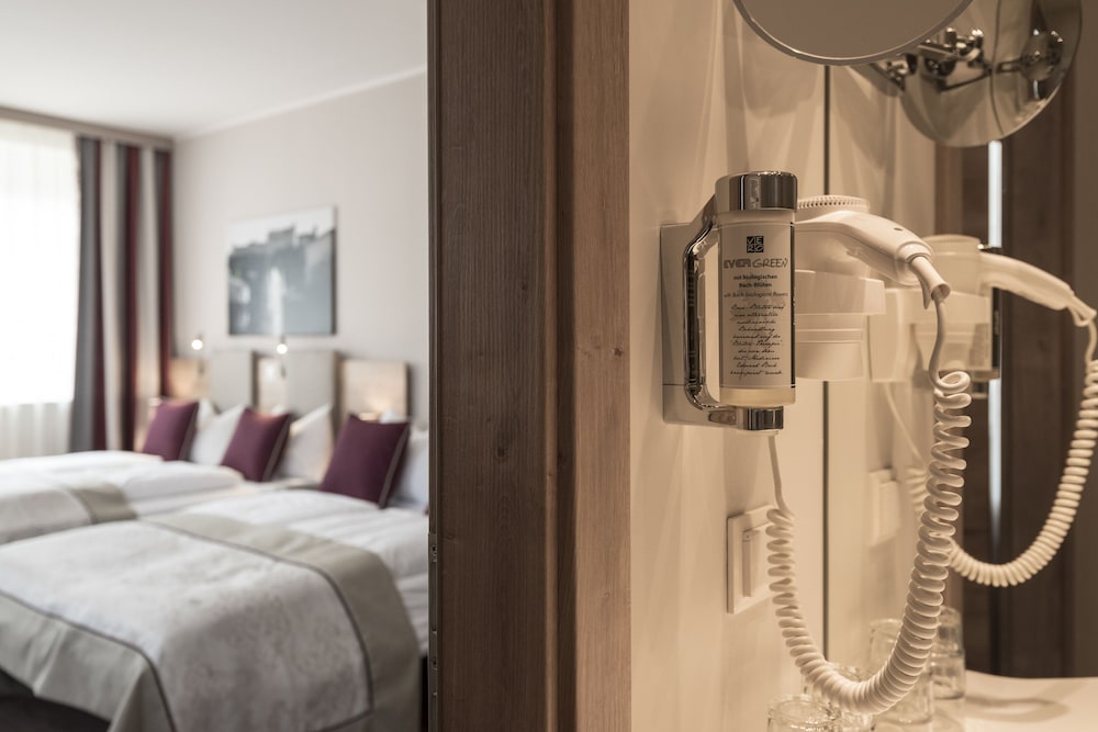 Hotel Max 70 28/50