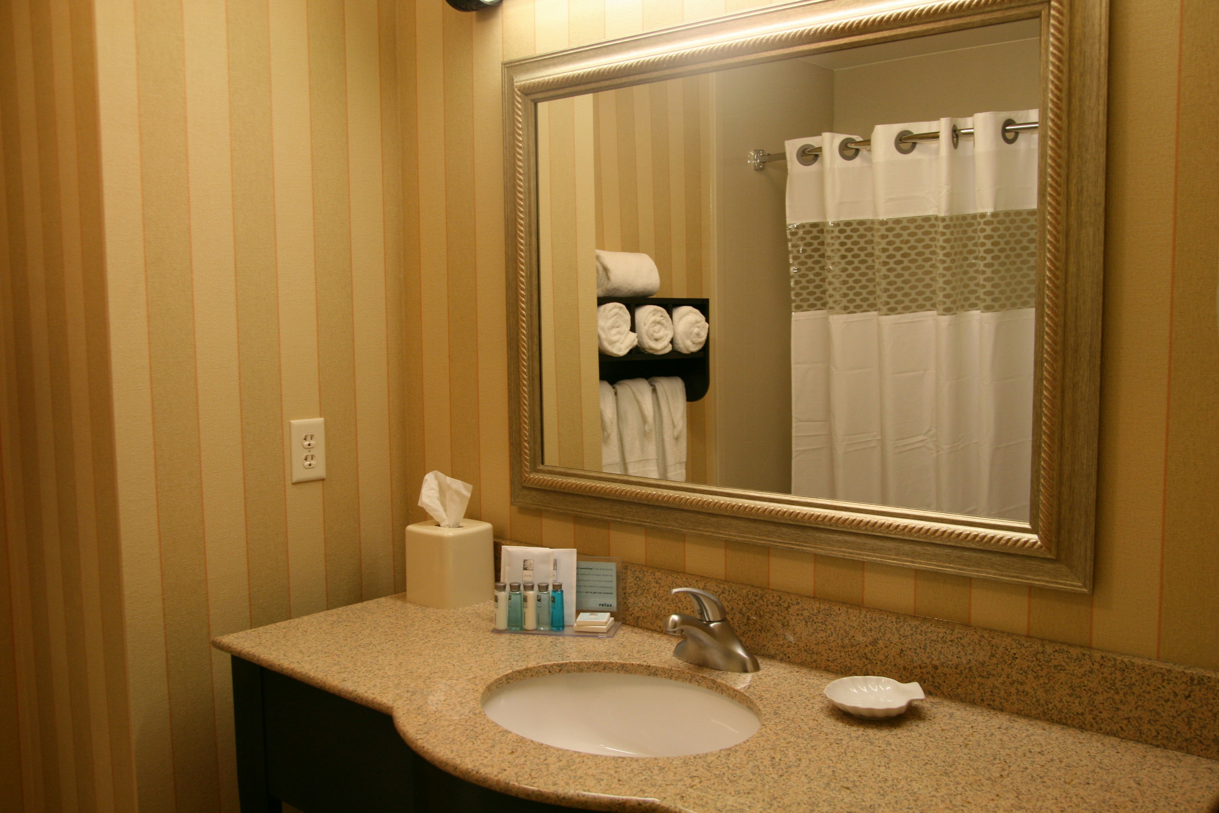 Hampton Inn Chicago Saint Charl 42/43