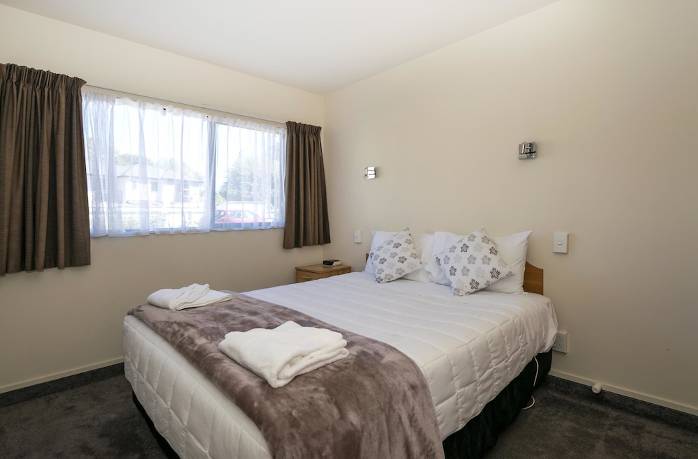 Ashleigh Court Motel 16/37