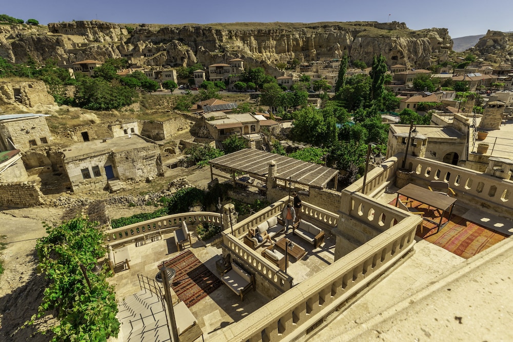 Kayata Cave Suites 44/50