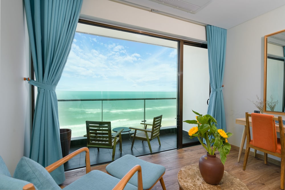 Sala Grand TuyHoa Hotel 22/50