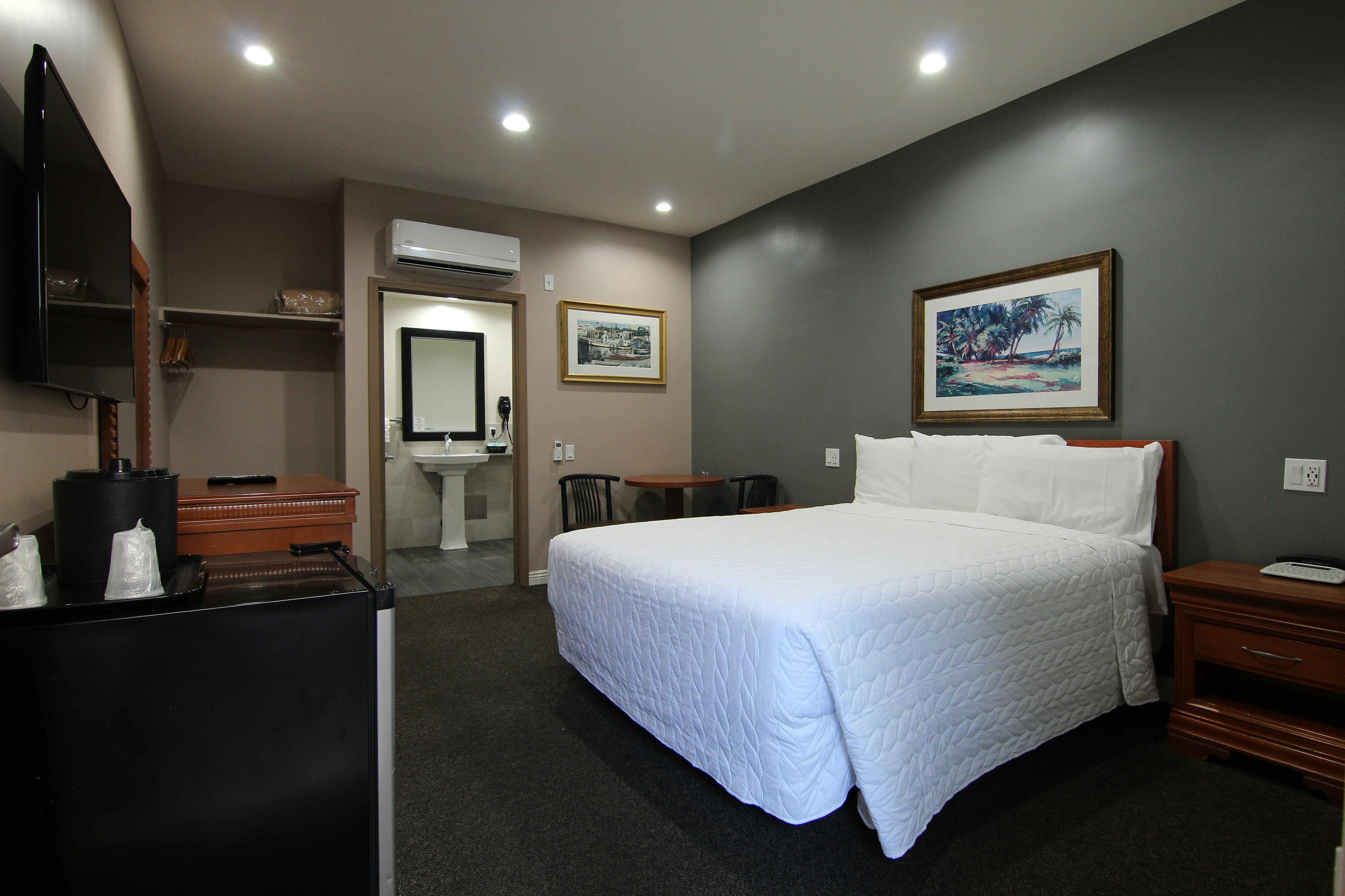 Dunes Inn Wilshire 14/72
