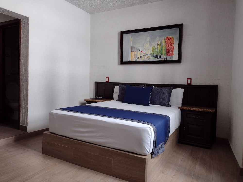 Hotel Don Quijote Plaza 23/58