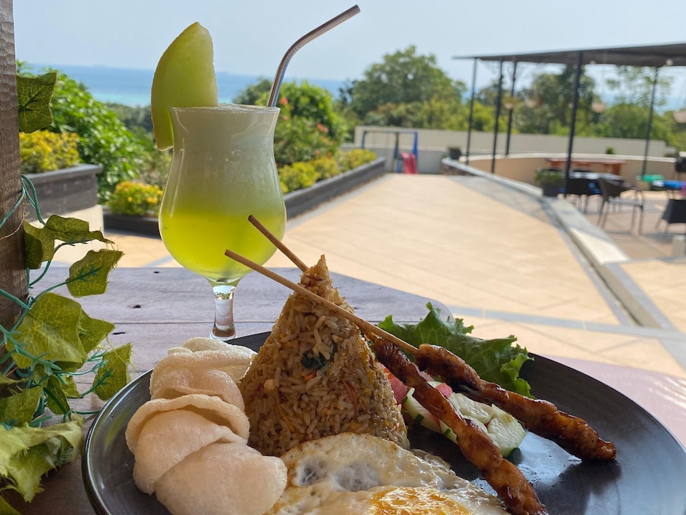 The Happinezz Hills Hotel Karimunjawa 10/36