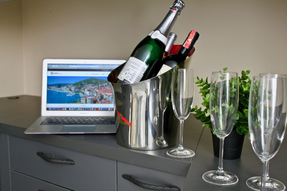 Galeria Valeria Seaside Downtown - MAG Quaint & Elegant Boutique Hotels photo3