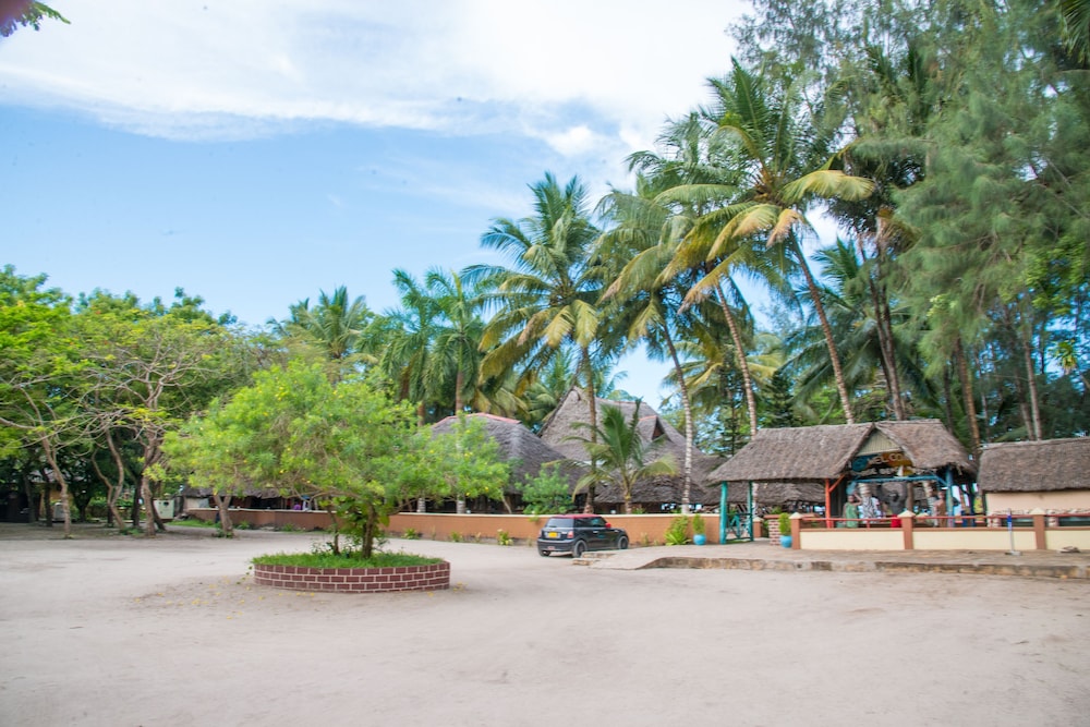 Sunrise Beach Resort 38/50