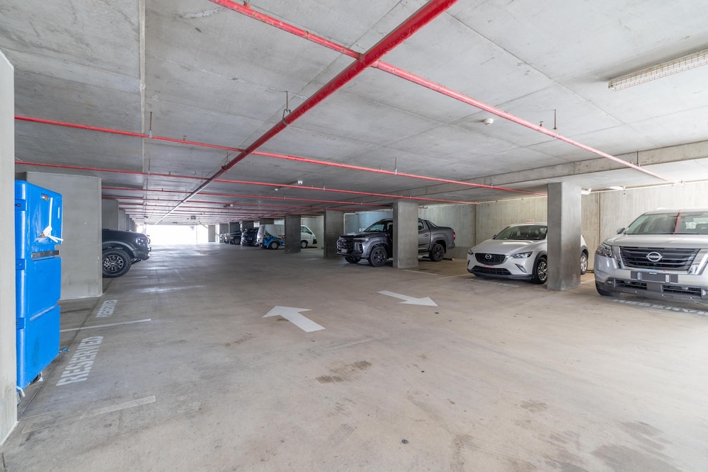 Oaks Townsville Metropole Hotel 64/69