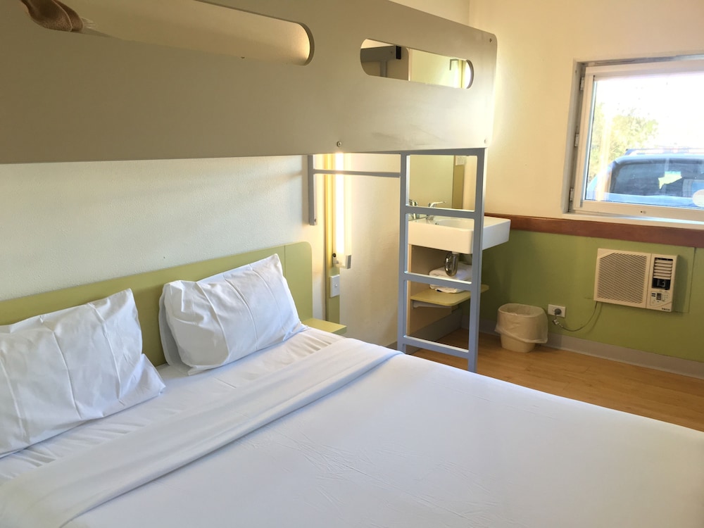 ibis budget Campbelltown 20/57