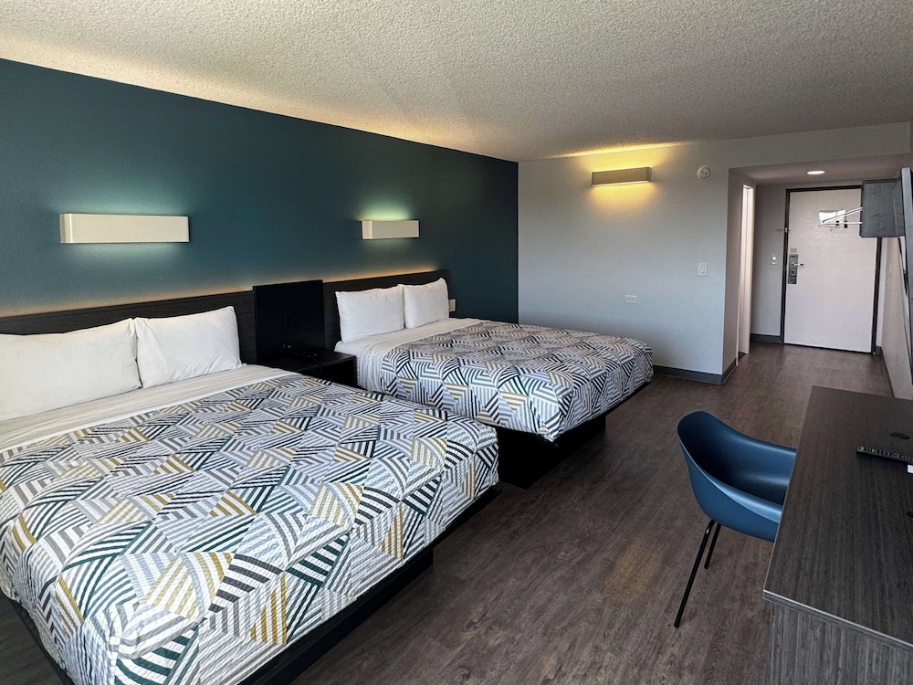 Motel6 Carson, CA 28/59