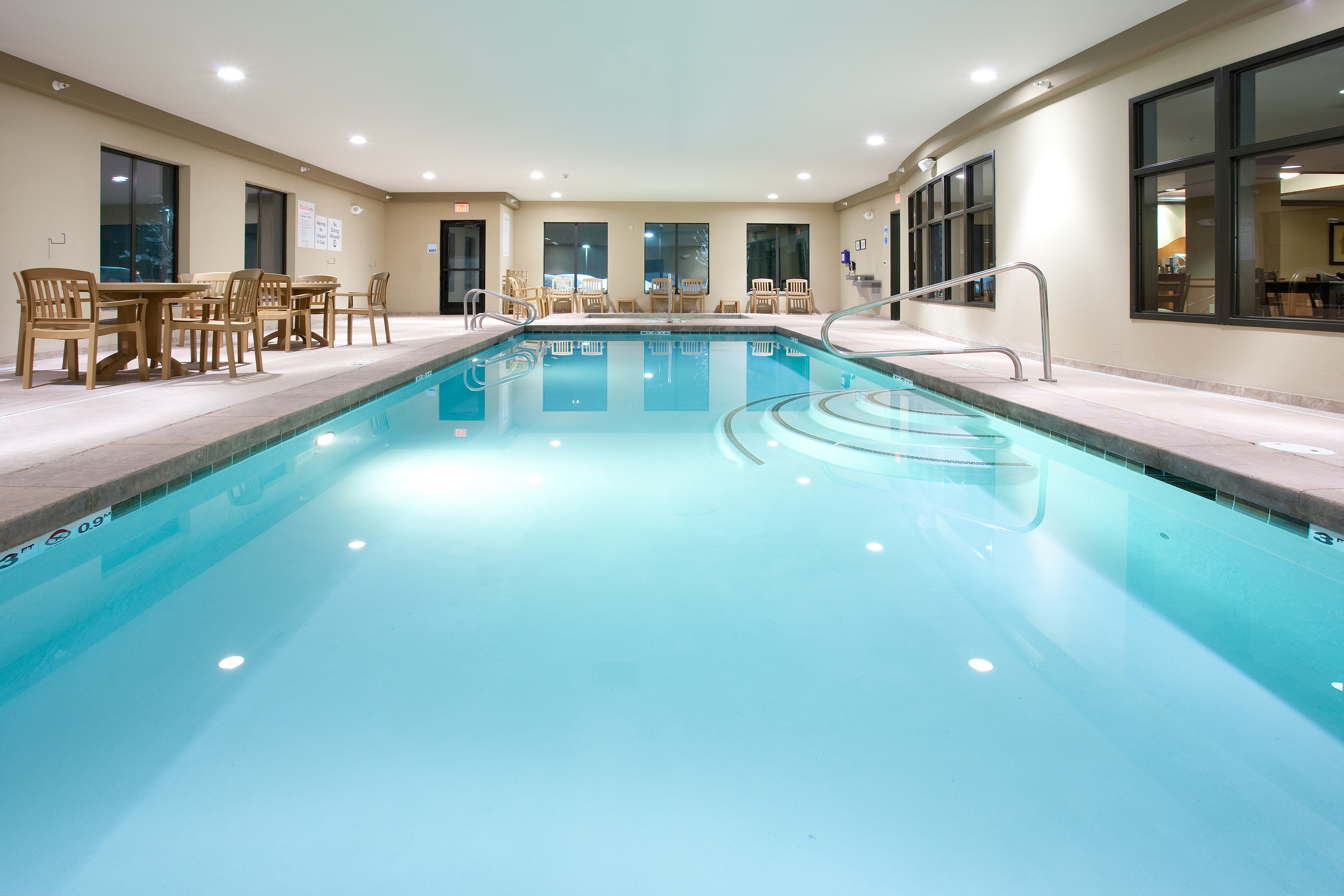 Holiday Inn Express Hotel And Suites Lander 26/50