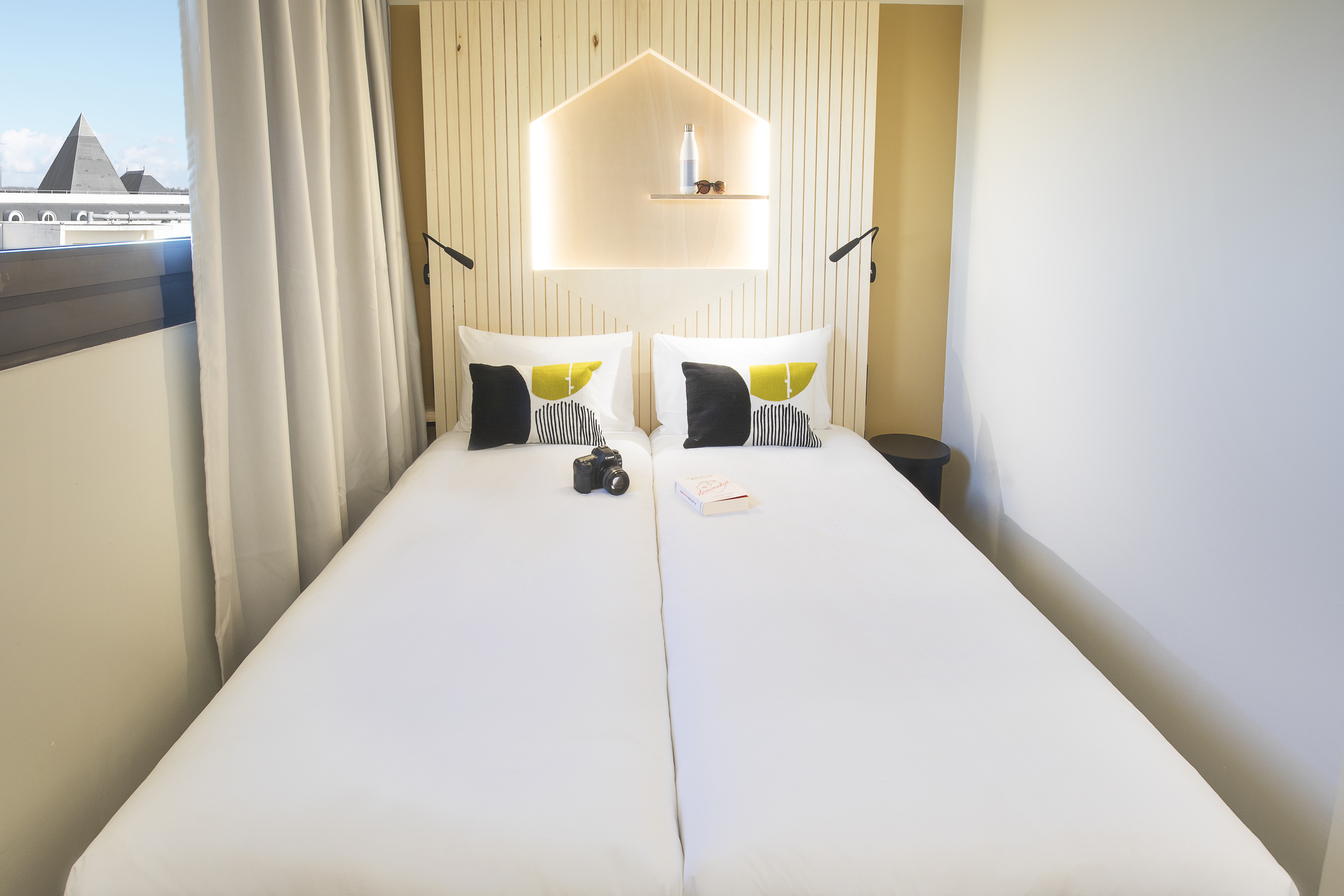Room, Double Bed
