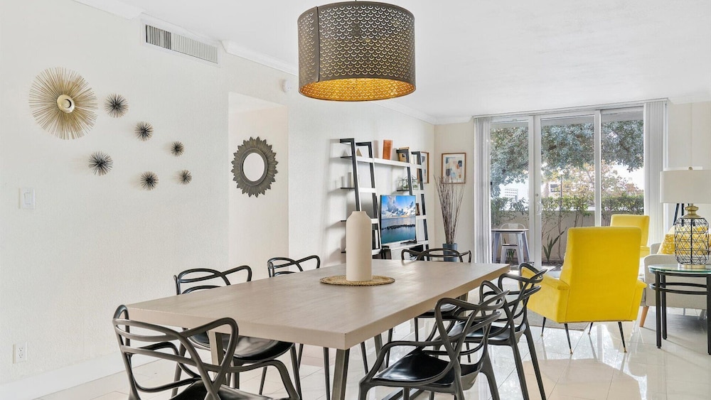 The Tides Ocean Luxury Suites 35/50