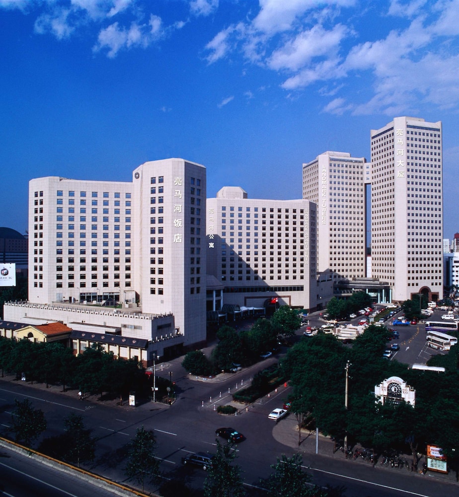 Landmark Towers 2/40