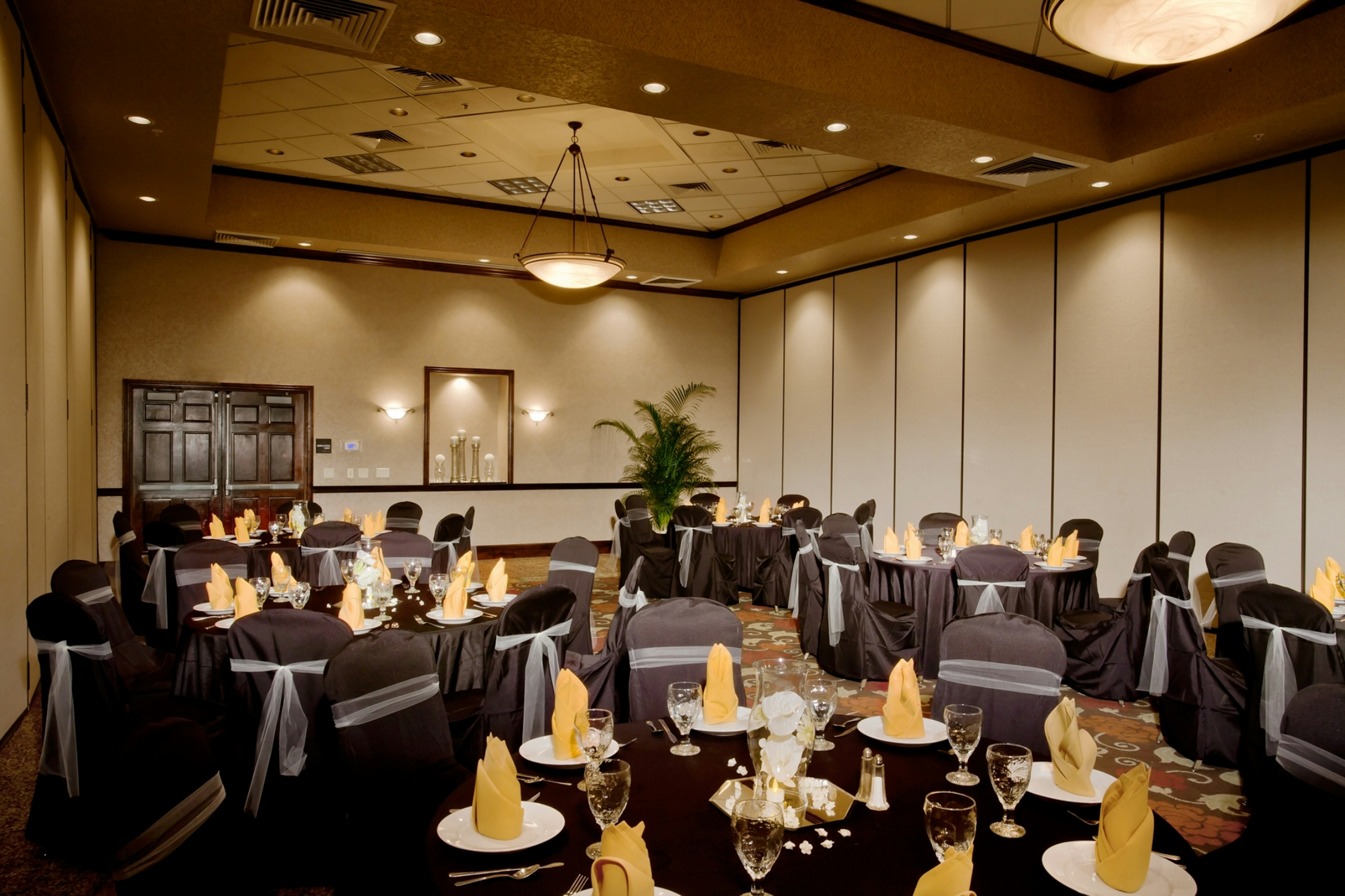 Hampton Inn Suites Salt Lake City Airport 71/82