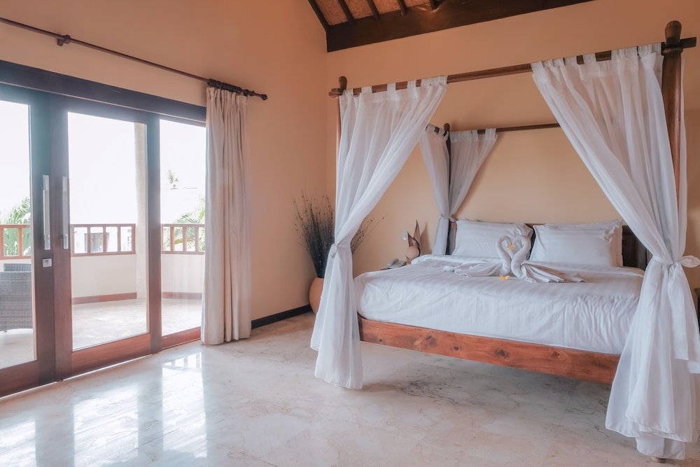 3 BEDROOMS, DELUXE, VILLA