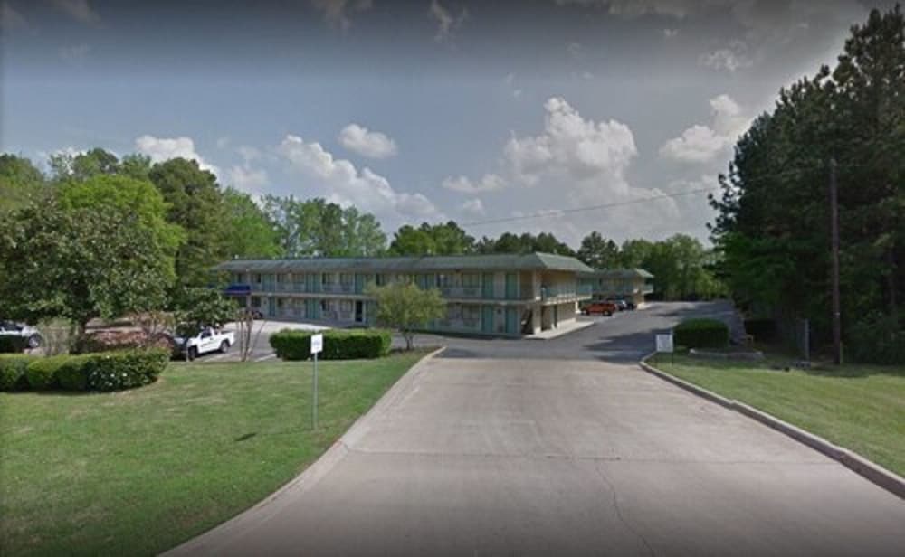 Xpress Inn & Extended Stay Marshall TX Near I-20 & Hwy 59 10/51