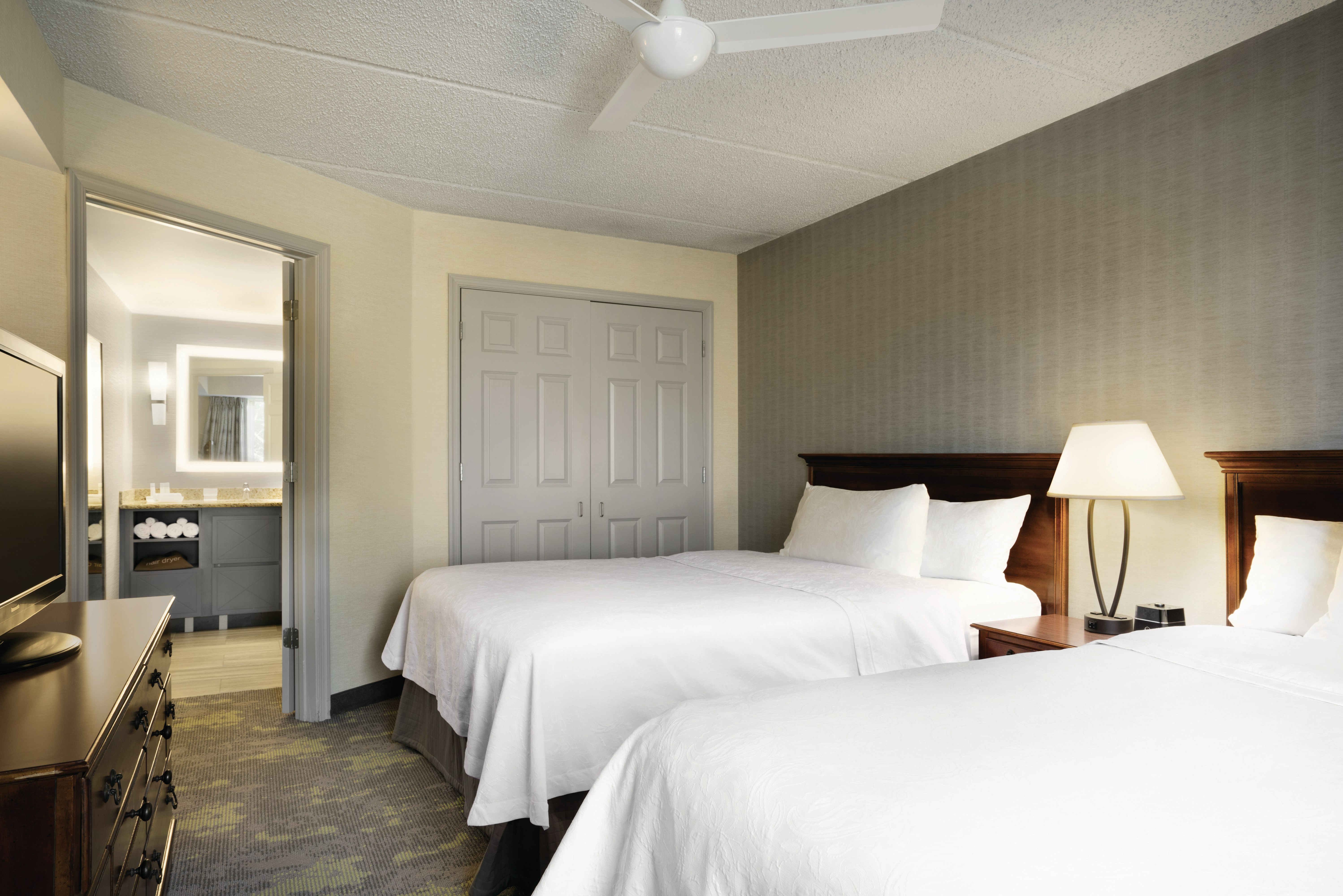 1 BEDROOM, SUITE, 2 QUEEN BEDS
