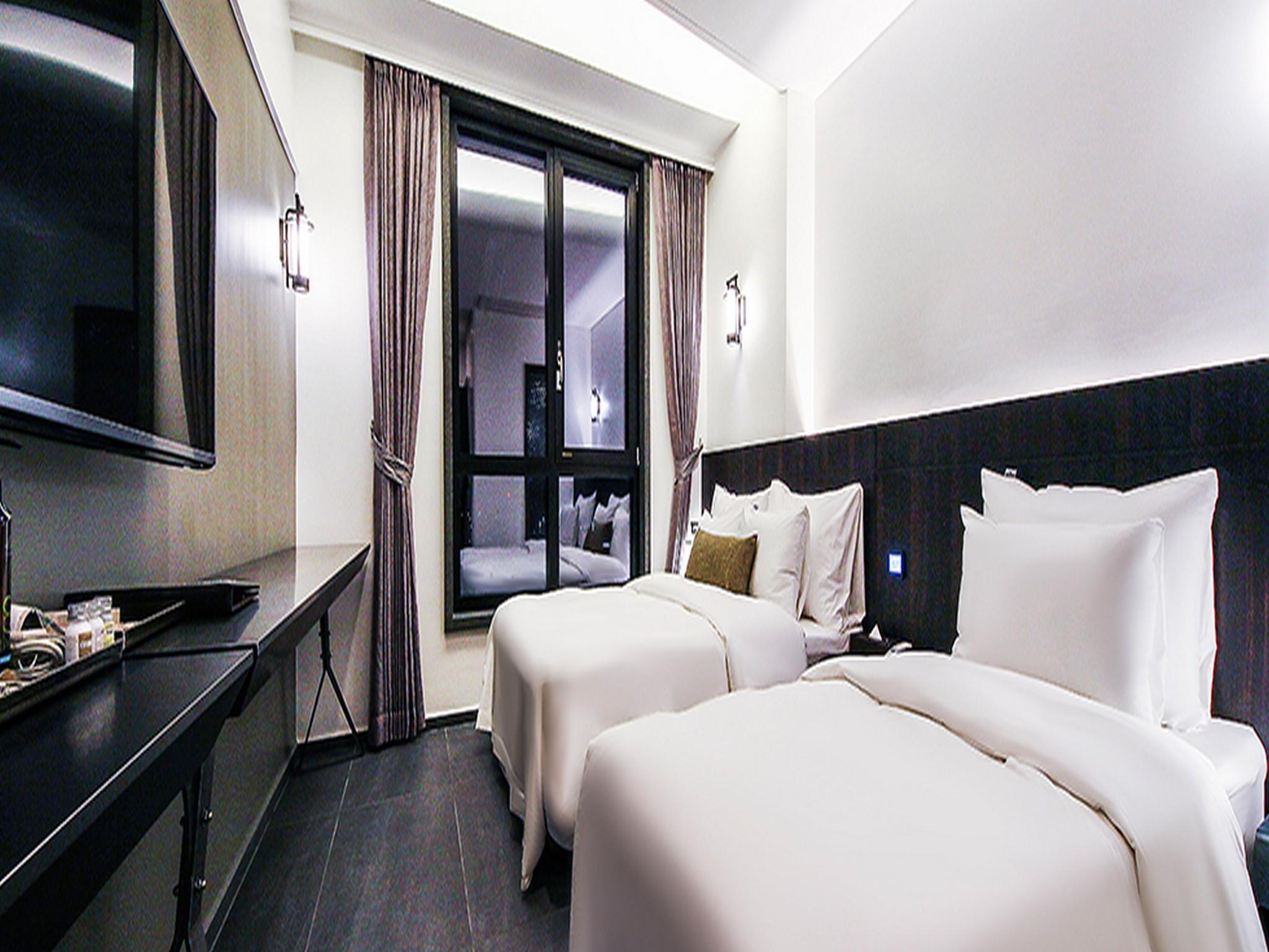 STANDARD, TWIN BEDS