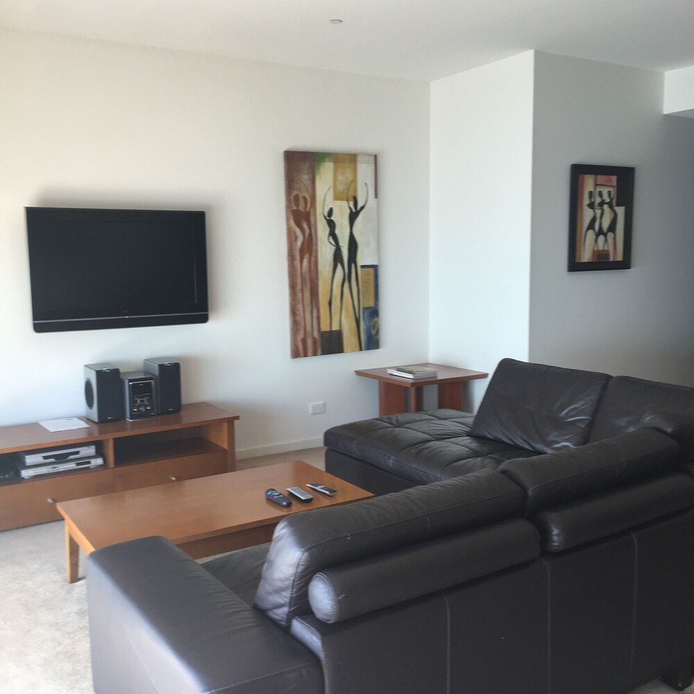 BRIGHTON BAY APARTMENTS 24/42