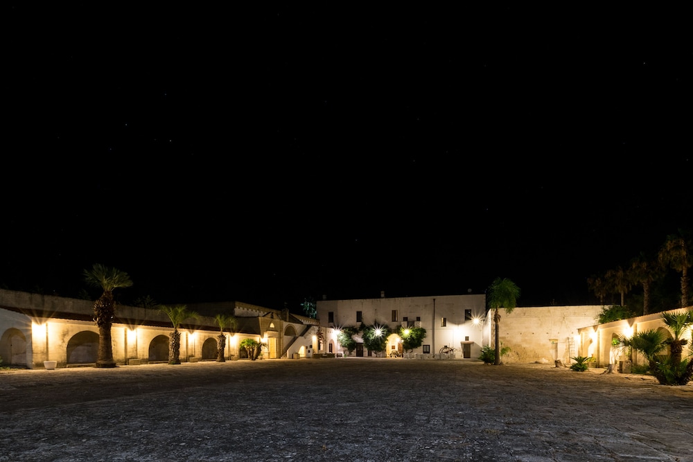 Masseria Mazzetta Salento 36/48