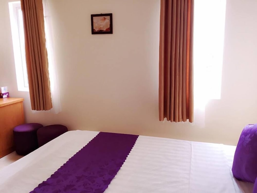 Lavender Hotel 17/50