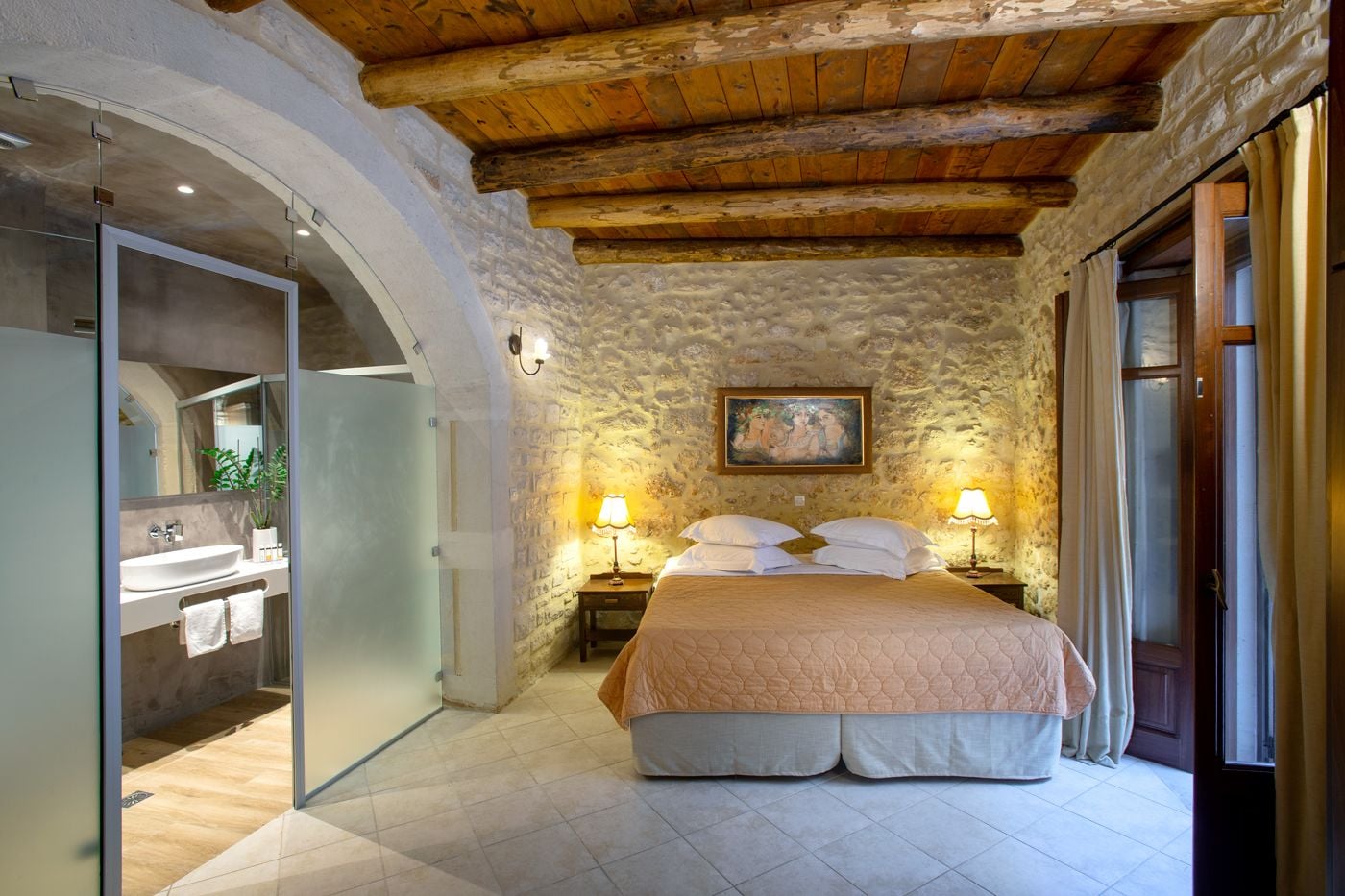 JUNIOR SUITE, KING BED, SOFA