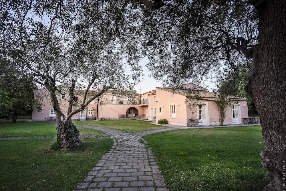 Hotel Masseria Degli Ulivi 42/50