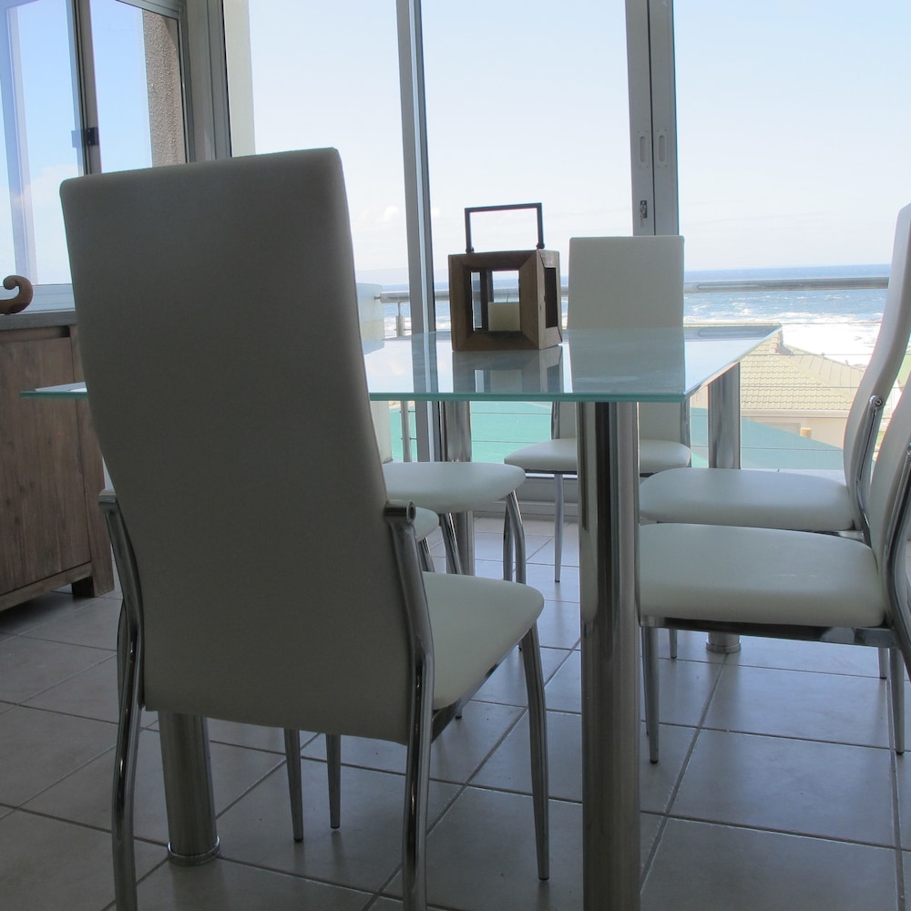 Ocean Edge Apartments 10/22