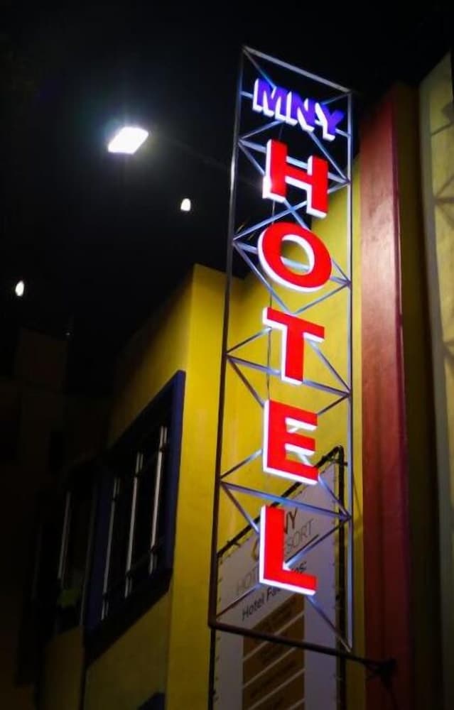 Mny Hotel & Resort 21/47