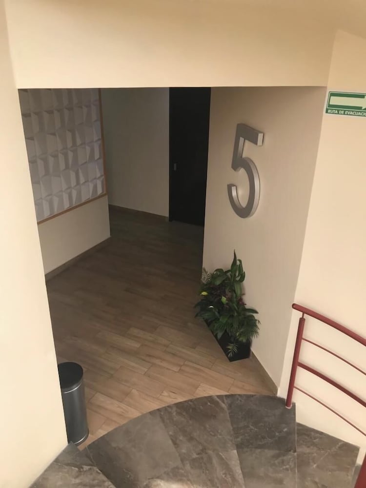 Hotel Jard Inn Adults Only 8/24