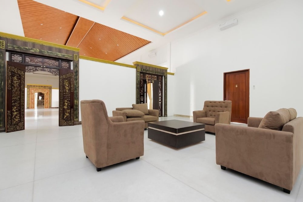 RedDoorz Premium @ Gandaria Jagakarsa 22/35