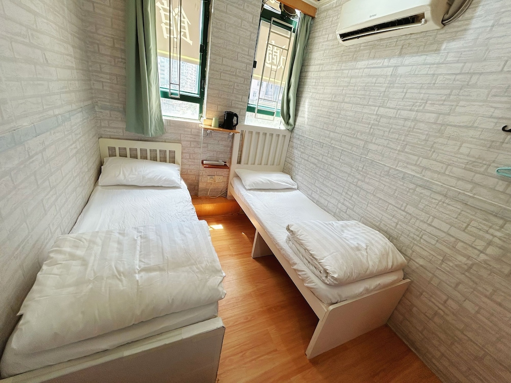 Tempo Inn-Cozy@National Court 36/63
