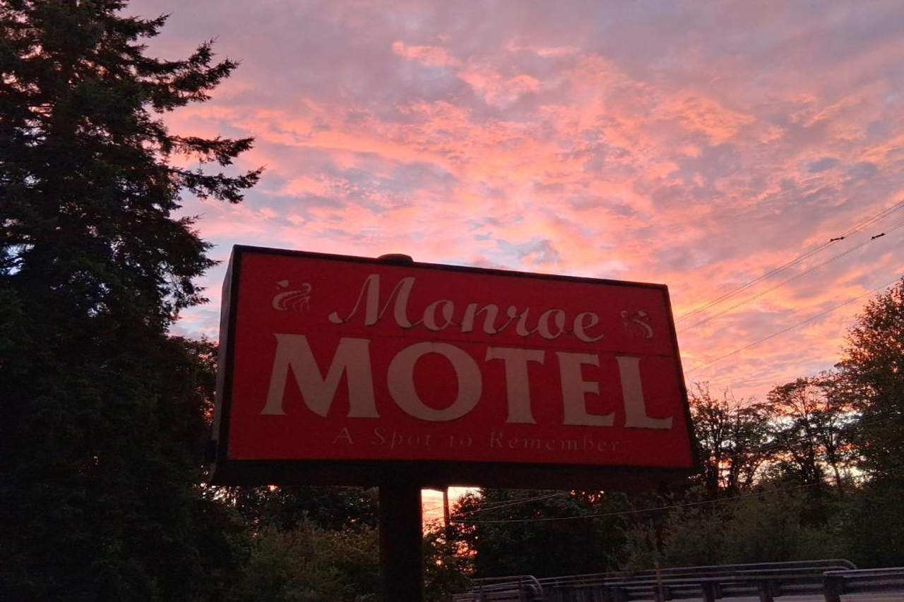 Monroe Motel Near Seattle Everett WA in MONROE - WA