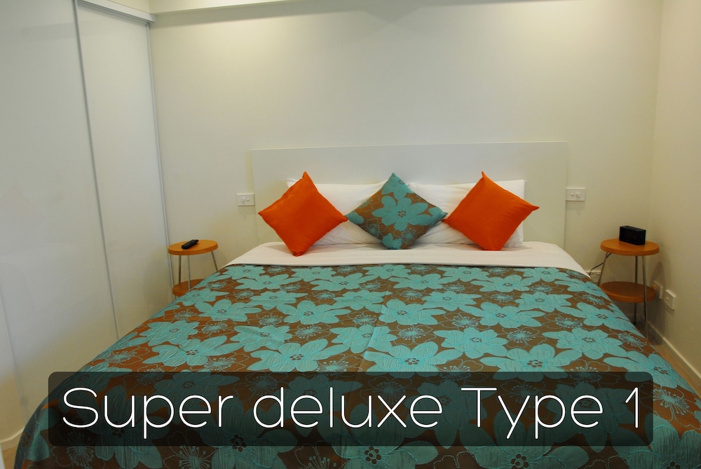 Montego Sands Resort 10/50