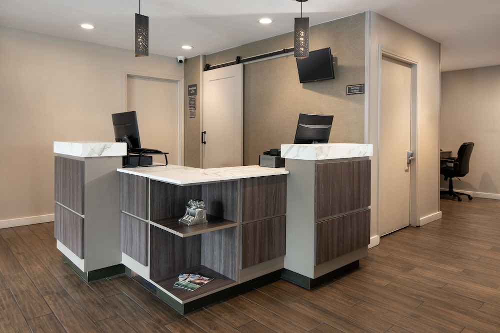 Residence Inn Anaheim Placentia Fullerton 8/50