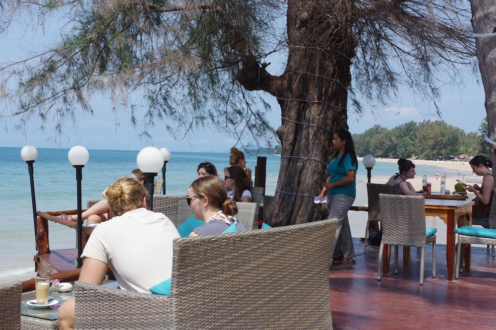 Thai House Beach Resort 8/50