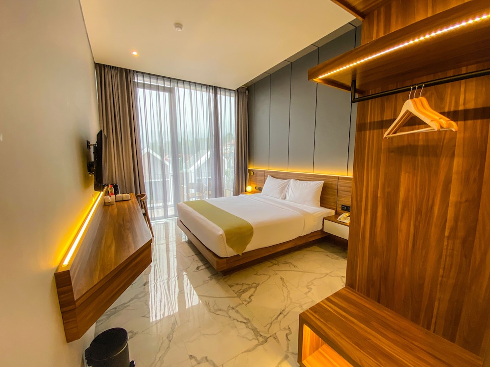 Facade Hotel by Azana 8/46
