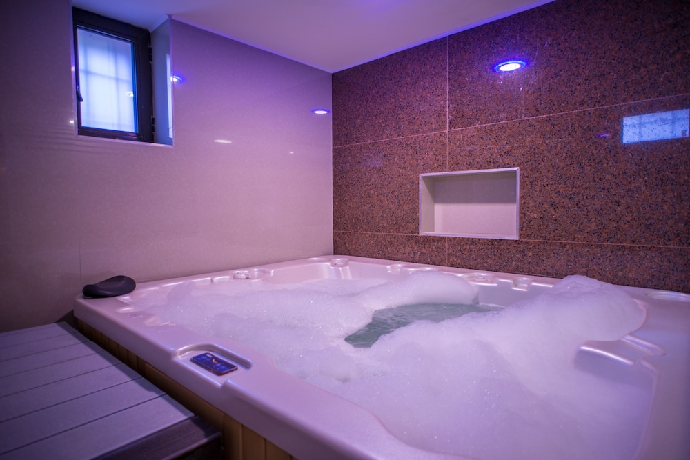 Golden Time Hotel 33/62