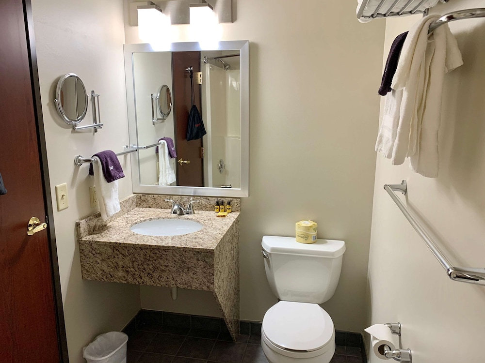 Best Western Plus Great Northern Inn 13/47