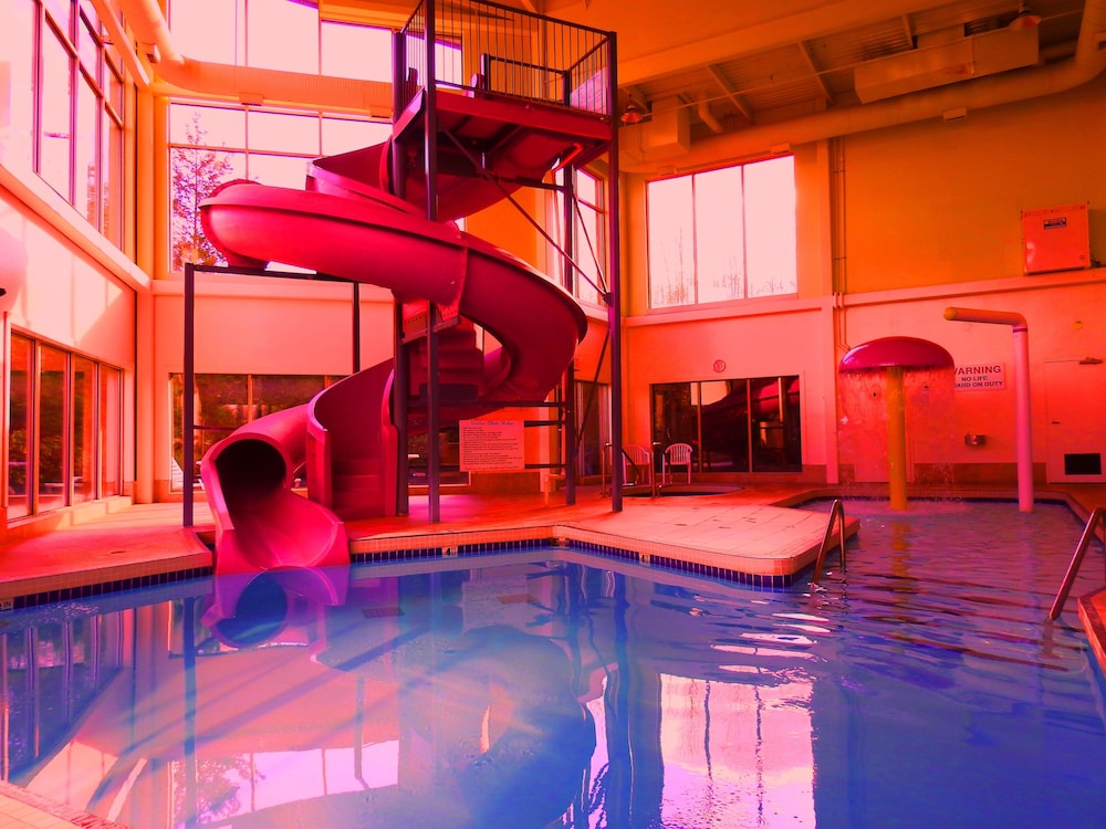 swimming pool spa