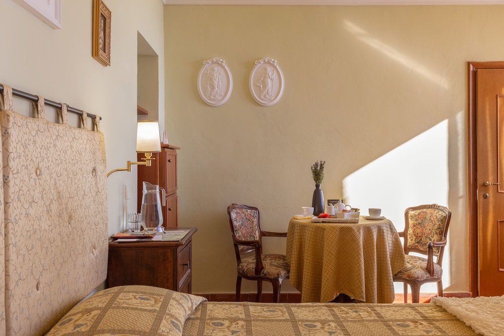 Casafrassi Hotel 60/73