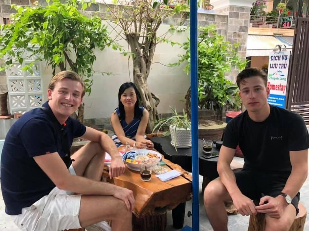 Quynh Long Homestay 6/48