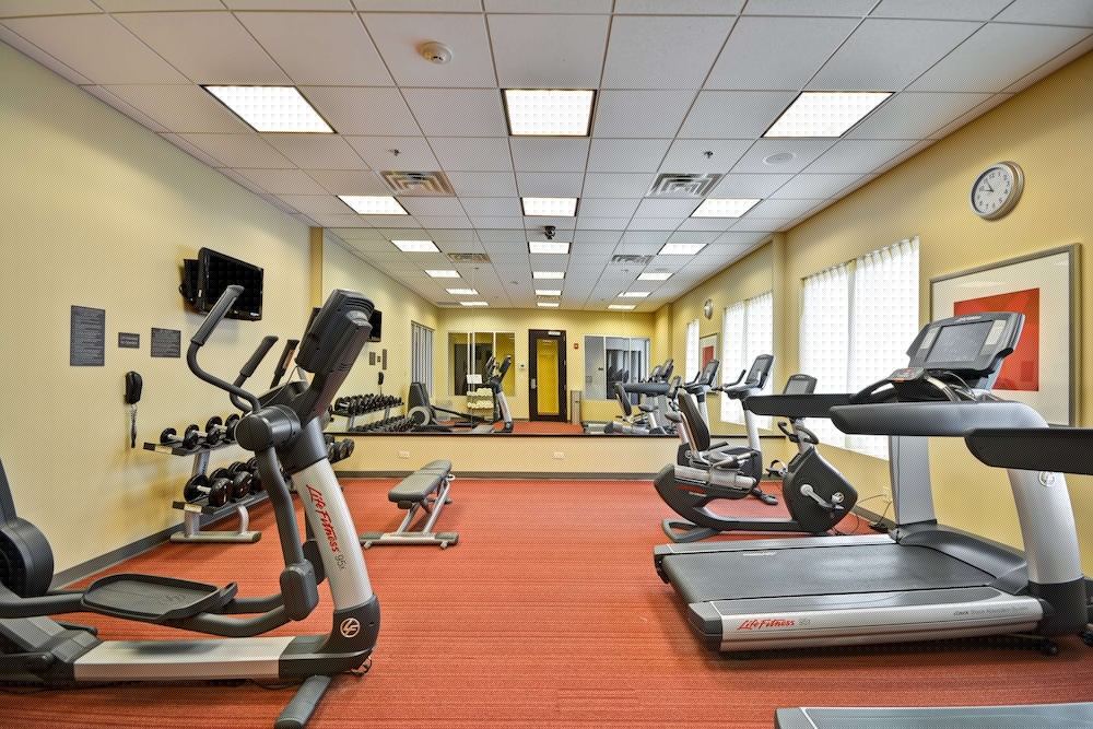 Hyatt Place Chicago/Naperville/Warrenville 37/68