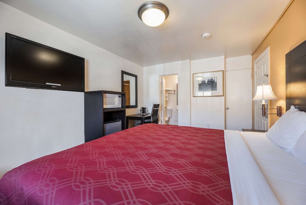 Rodeway Inn Downtown 12/31